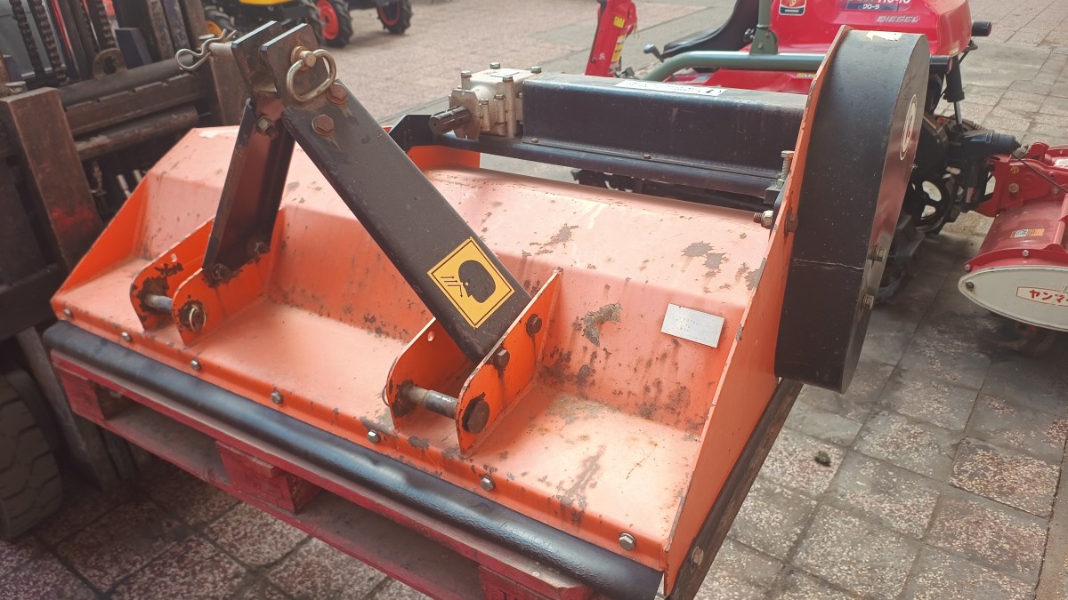 Mulčer kladivkový 1200mm záber